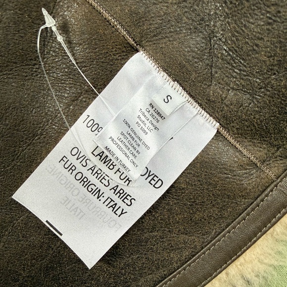 Nili Lotan Carole Shearling Short Coat - Picture 9 of 10